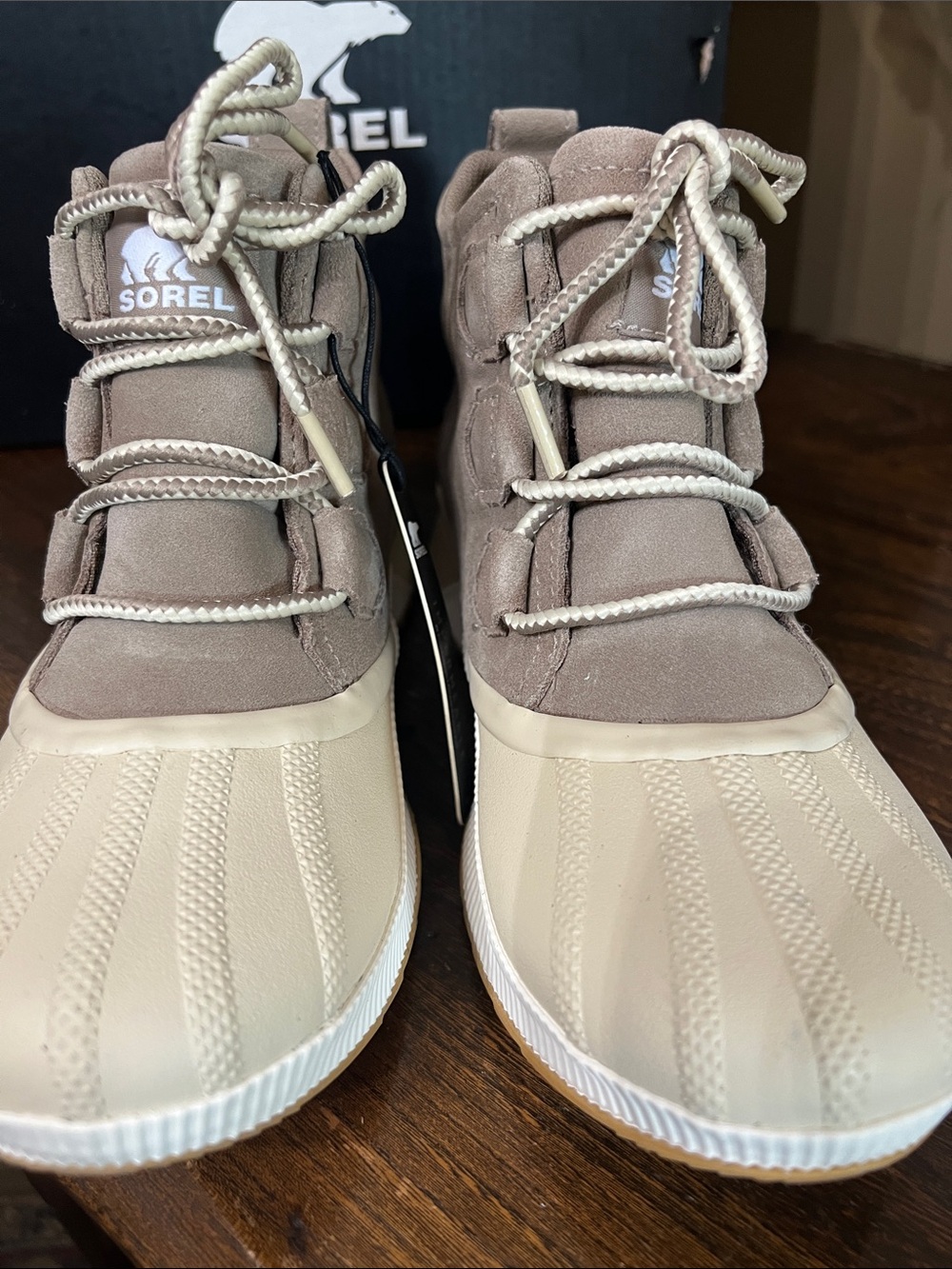 Sorel Out N About III Classic WP Size 6 New in Box - Picture 2 of 7